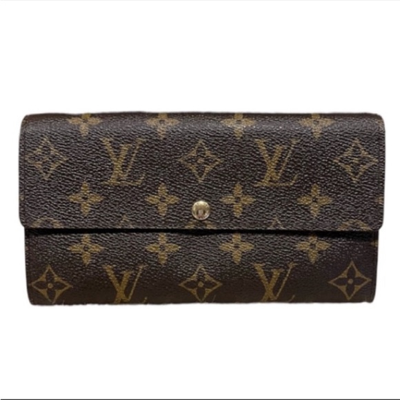 Authentic Louis Vuitton Monogram Sarah Wallet